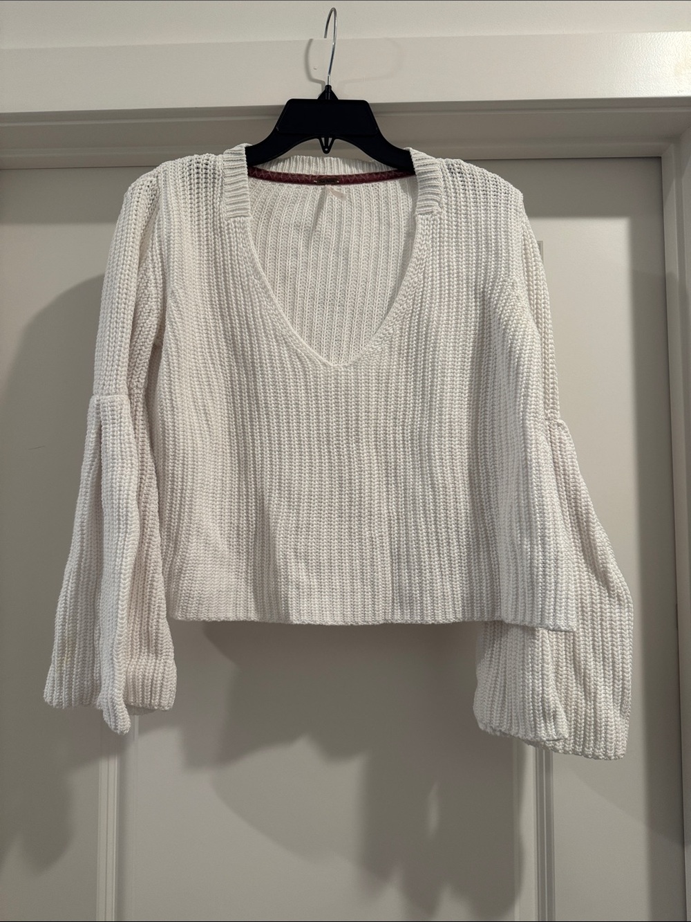 Free People White V-Neck Balloon Sleeve Knit Top - Women